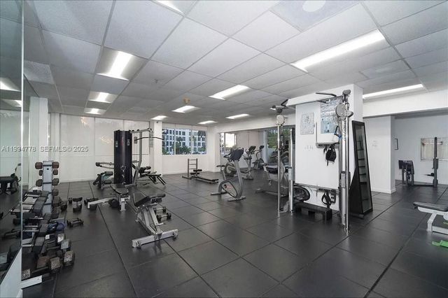 5601 Collins Ave 915, Miami Beach, FL 33140