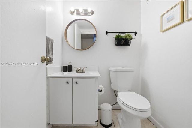 5601 Collins Ave 915, Miami Beach, FL 33140