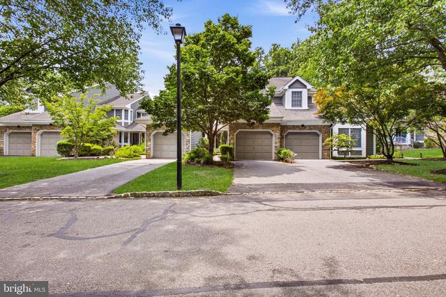 72 CORIANDER DR, Princeton, NJ 08540