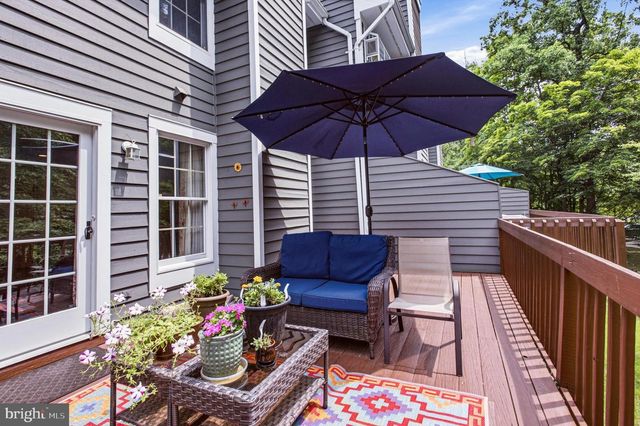 72 CORIANDER DR, Princeton, NJ 08540