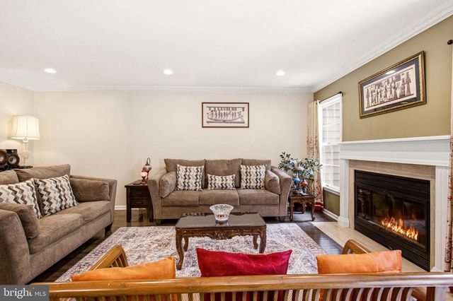 72 CORIANDER DR, Princeton, NJ 08540