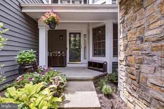 72 CORIANDER DR, Princeton, NJ 08540