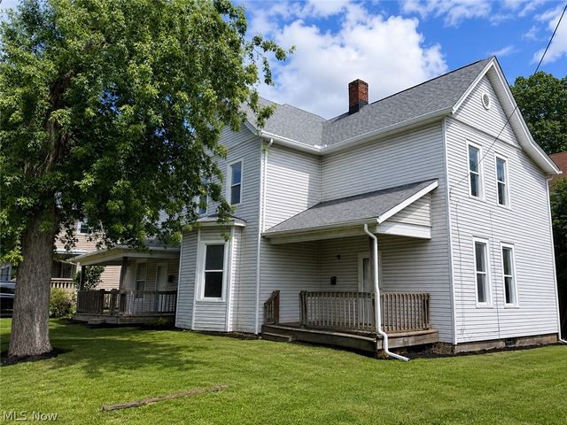 124 Roswell Street, Akron, OH 44305