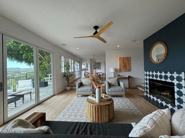 5235 Medina Road, Woodland Hills, CA 91364
