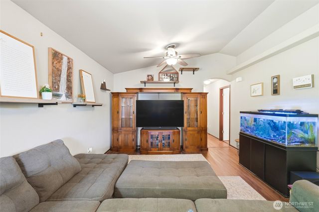 310 Jeff Street, Mount Vernon, WA 98274