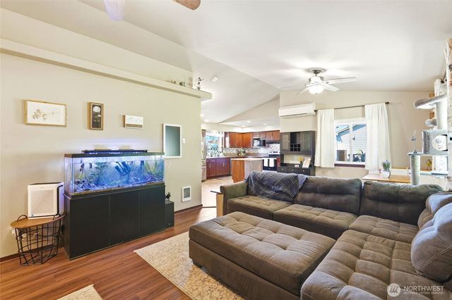 310 Jeff Street, Mount Vernon, WA 98274