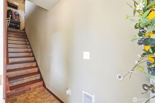 310 Jeff Street, Mount Vernon, WA 98274