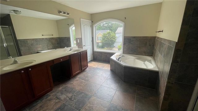 2066 Peach Shoals Circle, Dacula, GA 30019