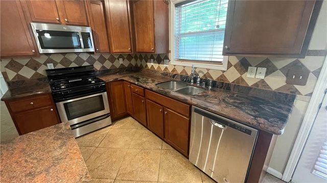 2066 Peach Shoals Circle, Dacula, GA 30019