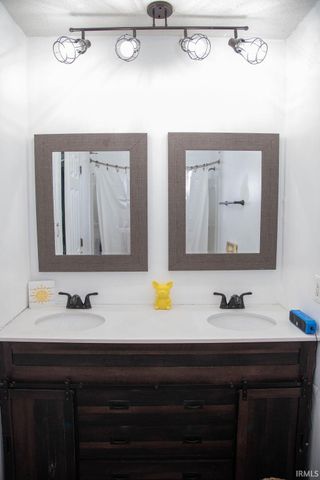 1806 N Forest Avenue, Muncie, IN 47304