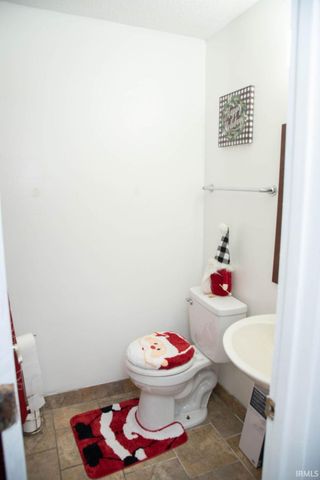 1806 N Forest Avenue, Muncie, IN 47304