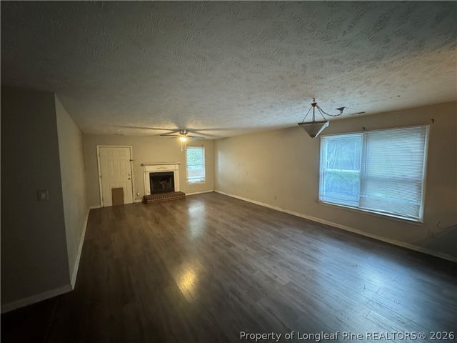 6721 Pacific Avenue, Fayetteville, NC 28314