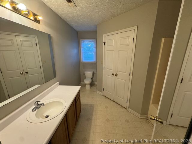 6721 Pacific Avenue, Fayetteville, NC 28314