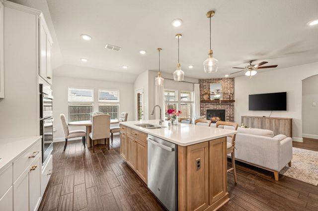 11809 Toppell Trail, Fort Worth, TX 76052