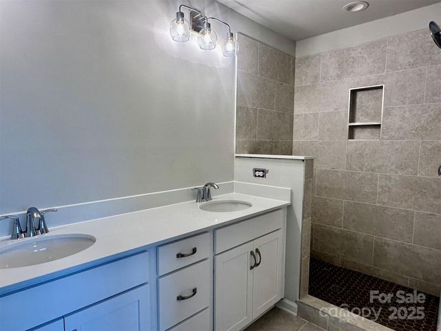 238 Ferebee Place BRX0074, Charlotte, NC 28213