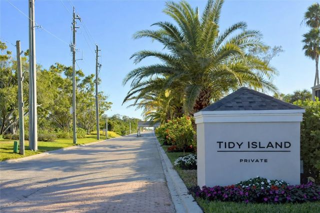 56 TIDY ISLAND BOULEVARD 56, Bradenton, FL 34210