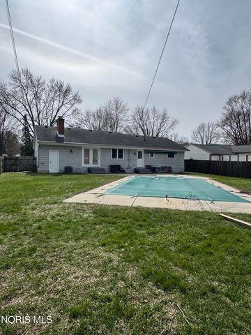 42 N Melody Lane, Waterville, OH 43566