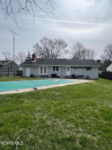 42 N Melody Lane, Waterville, OH 43566