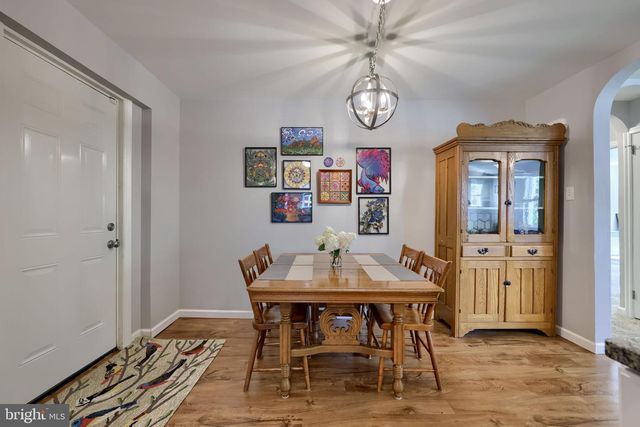 218 SCHOOL HOUSE RD, Lancaster, PA 17603
