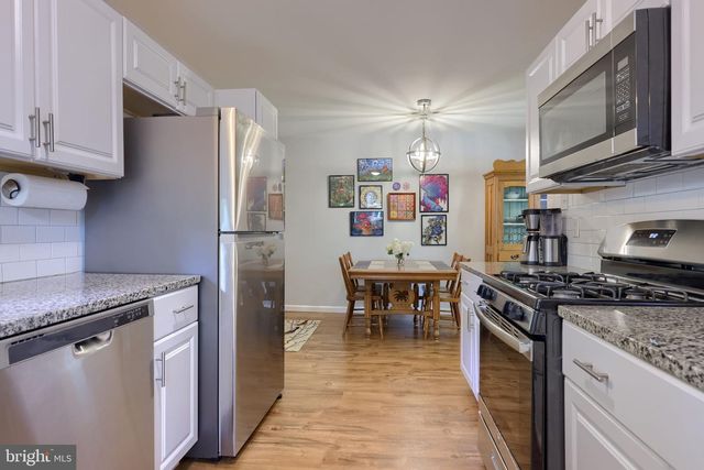 218 SCHOOL HOUSE RD, Lancaster, PA 17603