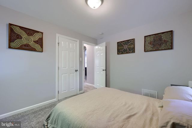 218 SCHOOL HOUSE RD, Lancaster, PA 17603