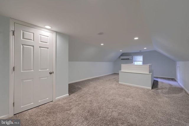 218 SCHOOL HOUSE RD, Lancaster, PA 17603