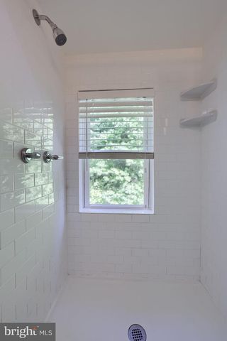 218 SCHOOL HOUSE RD, Lancaster, PA 17603