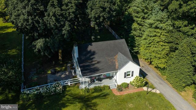 218 SCHOOL HOUSE RD, Lancaster, PA 17603