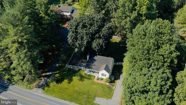 218 SCHOOL HOUSE RD, Lancaster, PA 17603