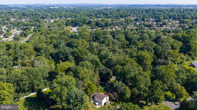 218 SCHOOL HOUSE RD, Lancaster, PA 17603