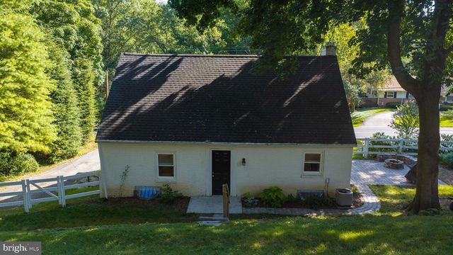 218 SCHOOL HOUSE RD, Lancaster, PA 17603