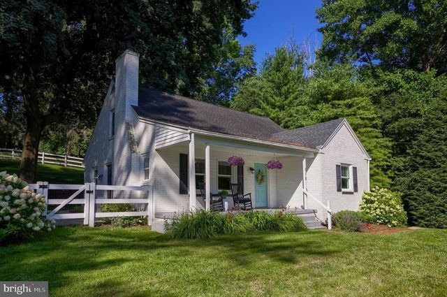 218 SCHOOL HOUSE RD, Lancaster, PA 17603