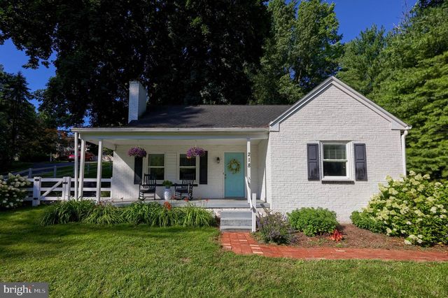 218 SCHOOL HOUSE RD, Lancaster, PA 17603