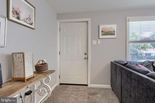 218 SCHOOL HOUSE RD, Lancaster, PA 17603