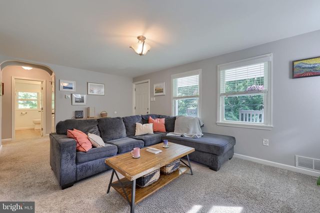 218 SCHOOL HOUSE RD, Lancaster, PA 17603