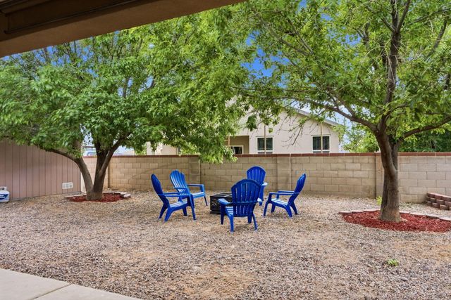 22 Margarita Circle, Los Lunas, NM 87031