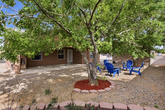 22 Margarita Circle, Los Lunas, NM 87031