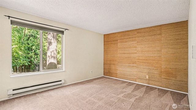 8033 145th Avenue NE, Redmond, WA 98052
