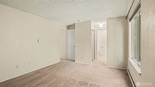 8033 145th Avenue NE, Redmond, WA 98052