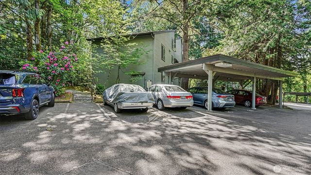 8033 145th Avenue NE, Redmond, WA 98052