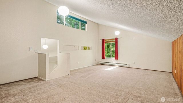 8033 145th Avenue NE, Redmond, WA 98052