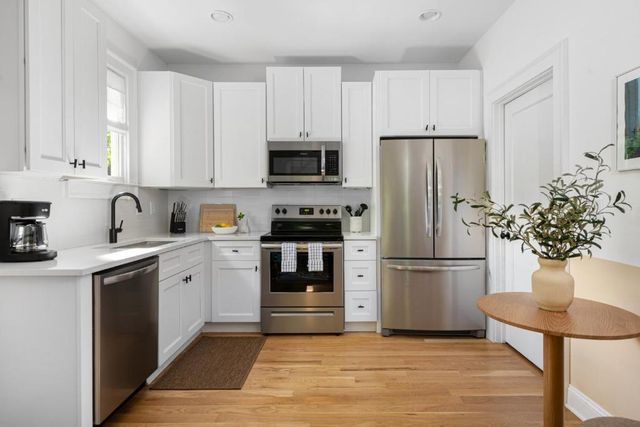 1054 Euclid Avenue NE CH, Atlanta, GA 30307