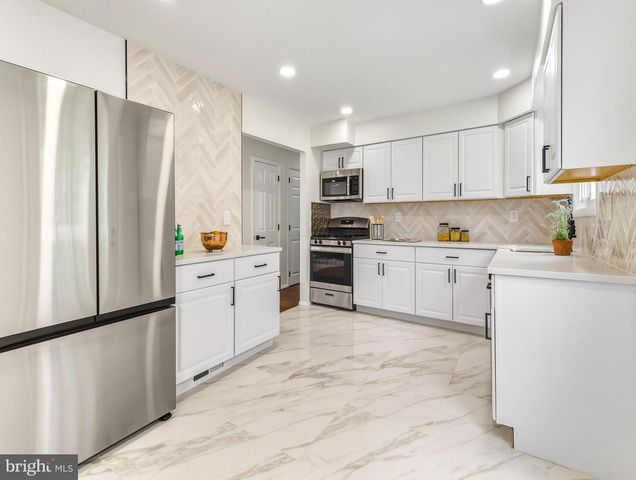 901 SUNSET DR, Somerdale, NJ 08083
