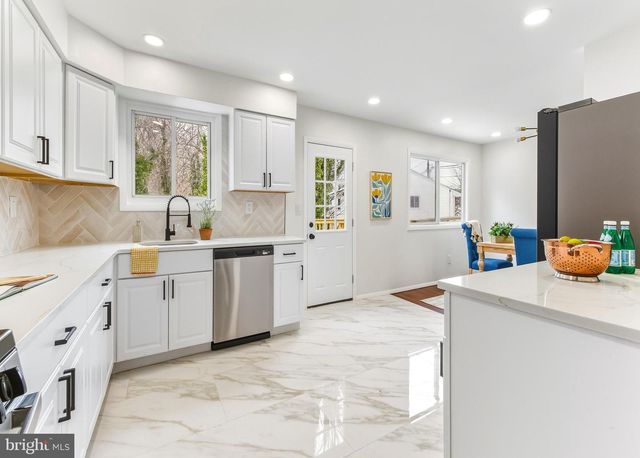 901 SUNSET DR, Somerdale, NJ 08083