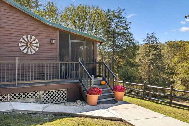 2846 Fuller Hollow Rd, Cornersville, TN 37047