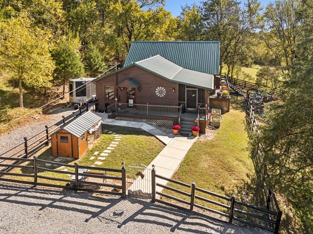 2846 Fuller Hollow Rd, Cornersville, TN 37047