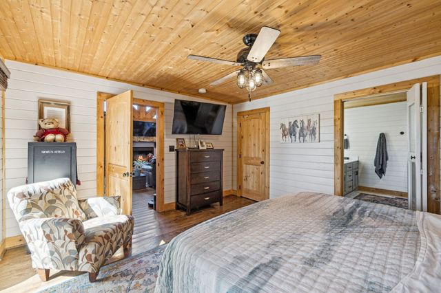2846 Fuller Hollow Rd, Cornersville, TN 37047