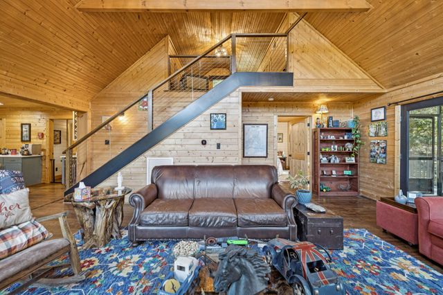 2846 Fuller Hollow Rd, Cornersville, TN 37047