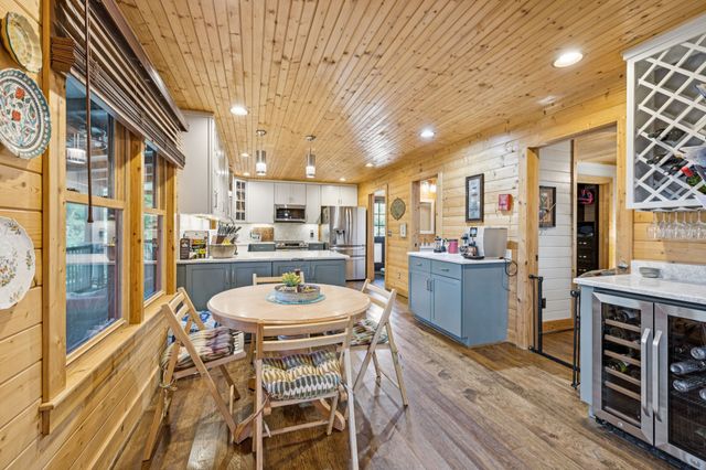 2846 Fuller Hollow Rd, Cornersville, TN 37047