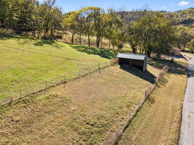 2846 Fuller Hollow Rd, Cornersville, TN 37047
